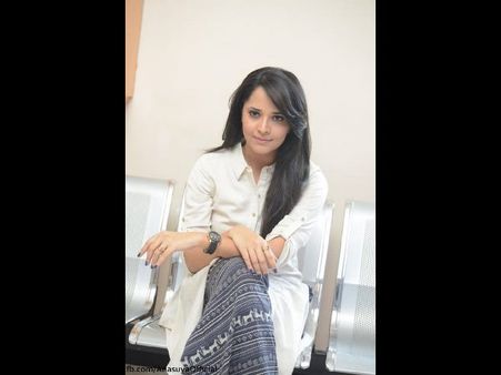 ఆ క్షణం..అనసూయ ఇలా...(ఫొటో)