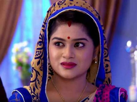 టీవీ నటి అరెస్టు, సహ నటుడి ఆత్యహత్యతో సంబంధం?