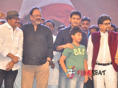 మహేష్ బాబు సోదరిని... కృష్ణం రాజు దత్తత ఆలోచన!