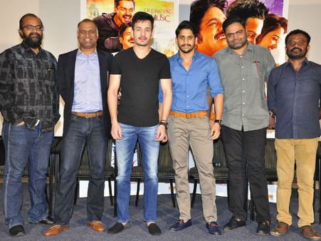 నాన్న పాత్ర నచ్చలేదు, వద్దని చెప్పా: ఊపిరిపై అఖిల్ కామెంట్!