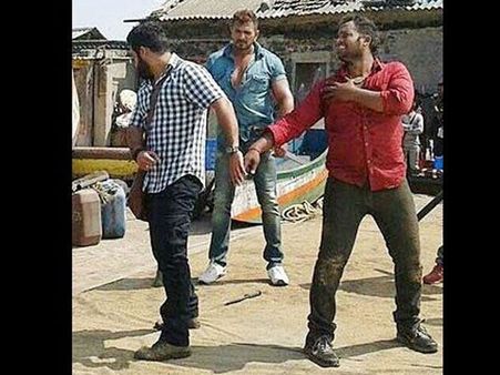 జనతా గ్యారేజ్ ఫస్ట్ లుక్ ఎప్పుడో తెలిసి పోయింది