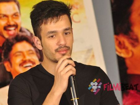 రాజమౌళి కొడుకు ఎగ్జైట్మెంట్, అఖిల్ అక్కినేని ఫీలయ్యాడు!