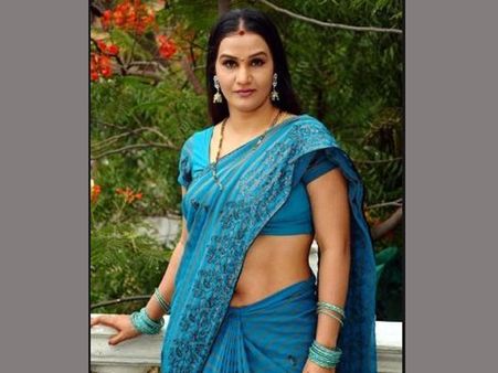 సినీ సహాయ నటి అపూర్వకు చంపేస్తామని బెదిరింపులు, పోలీస్ కేసు