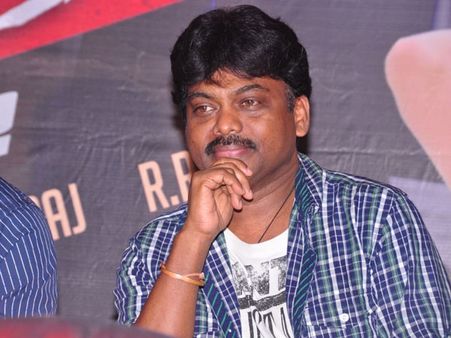 ఫ్లాప్ ఇచ్చినా మరో చాన్స్ ఇస్తున్నాడు: కరుణాకరణ్ ఈసారేం చేస్తాడో