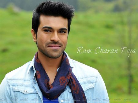 రామ్ చరణ్ కావాలనే బన్నీ స్పీచ్ అవాయిడ్ చేసాడా?