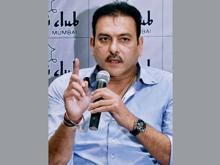 నన్ను అమ్మాయిల పిచ్చివాడిలా చూపిస్తారా..! : 