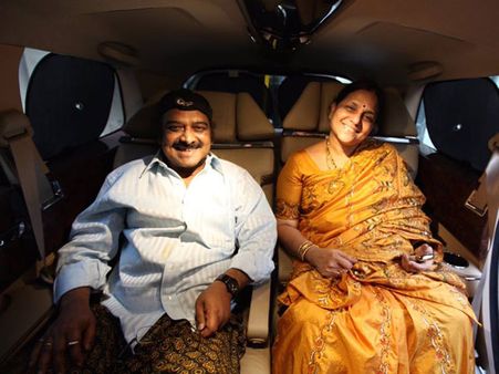 ఫాదర్స్ డే జ్ఞాపకం: 3ఏళ్ల క్రితం తండ్రి కోసం దేవిశ్రీ ఖరీదైన గిఫ్ట్ (ఫోటోస్)