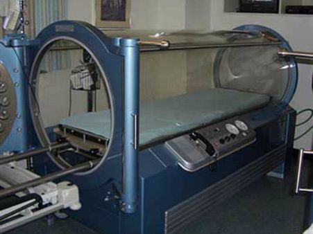 గ్లామర్ గదిలో గడపటానికి గంటకి ఇరవై వేలు: బాలివుడ్ తారలంతా క్యూ కడుతున్నారు