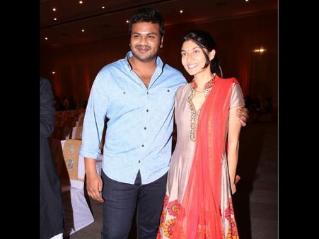 మంచు మనోజ్ దంపతుల కోెసం అఖిల్ గిఫ్ట్.... అదిరింది!