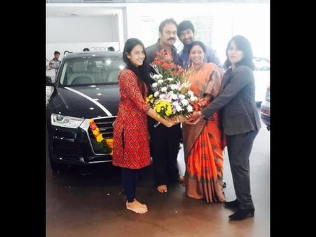 నాగబాబు గిఫ్ట్: నిహారిక కోసం ఖరీదైన ఆడి కారు (ఫోటోస్)