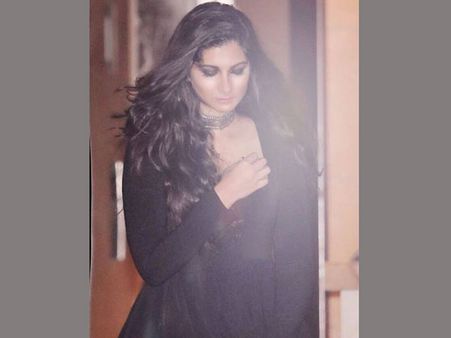 షాకింగ్: అనిల్ కపూర్ చిన్న కూతురు నగ్నంగా! (ఫోటోస్)