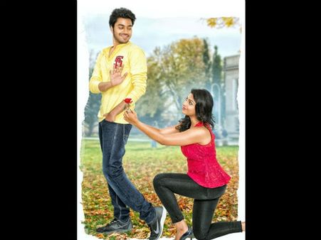 మారుతి మసాలా గట్టిగానే దట్టించినట్లున్నాడు (వీడియో)