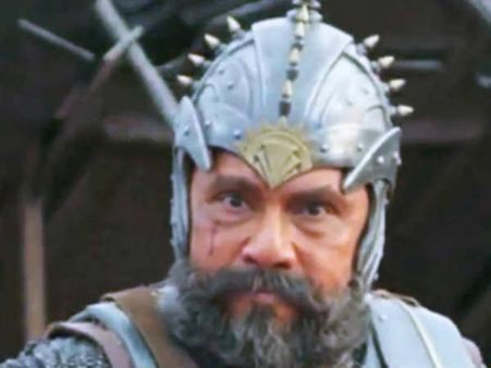 సొంత కొడుకే.... ‘కట్టప్ప కనిపించడం లేదు’ అంటూ!