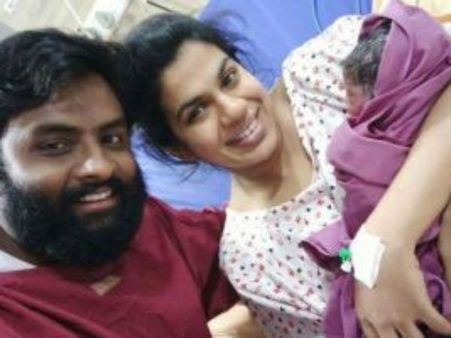 బేబీ గర్ల్ కు జన్మనిచ్చిన సింగర్ శ్రావణ భార్గవి (ఫోటో)