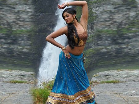 అయ్యో..! అప్పుడేనా...! ఇంకొన్నాళ్ళుండొచ్చుగా... అంటారనుకుందా..?