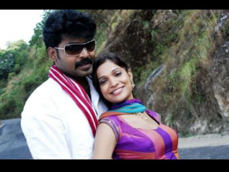 ఇక రాజశేఖర్ కూడా మొదలెట్టాడు... మదన్ ఎవరో కాదు ఈయన మేనల్లుడేనట..