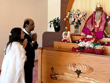 రజనీ అమెరికాలో లేటెస్ట్ ఫొటోలు ఇవిగో, డౌట్స్ తీరినట్లేనా?