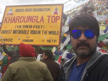 శ్రీకాంత్ కనిపించేంత సాఫ్ట్ ఏం కాదు... మరీఇంత ధైర్యమా