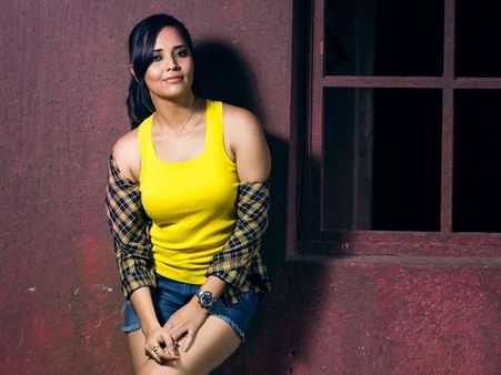 కొత్త యవ్వారం: హాట్ యాంకర్ అనసూయ డేటింగ్ ఎవరితో?