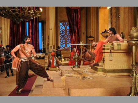 మైగ్గాడ్..!! బాహుబలి షూట్ కోసం ఇంత సెక్యూరిటీనా..!? అసలేమిటింత సీక్రేట్...