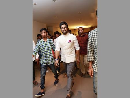 అద్గదీ రాజమౌళి అంటే..: బన్నీ పట్టించుకోకున్నా విష్ చేసిన దర్శక ధీరుడు!