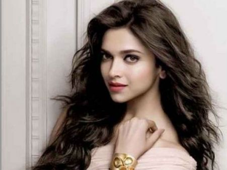 వావ్..! ఇండియా నుంచే మొదటి సారి.. ఫోర్బ్స్ టాప్ 10 లో దీపికా పదుకొణే