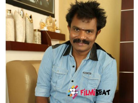 షాకింగ్ : బాంబులతో పేల్చేస్తామని మాస్ డైరక్టర్ కు వార్నింగ్, పోలీస్ కేసు పెట్టాడు