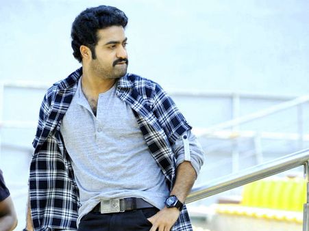 వెరైటీ ఏమోగానీ పేరేదో కాస్త తేడాగానే ఉంది... ఎన్టీఆర్ 