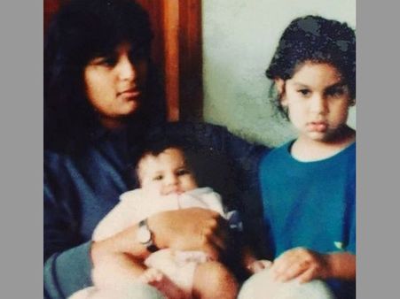 ముద్దొస్తోంది: రామ్ చరణ్ భార్య ఉపాసన చిన్ననాటి ఫోటోస్...!