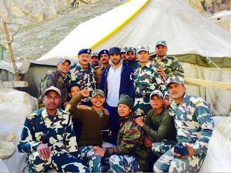 పోలీస్ ఆఫీసర్ల కోసమే ఒక షో... రామ్ చరణ్ నిర్ణయం బావున్నట్టే ఉంది