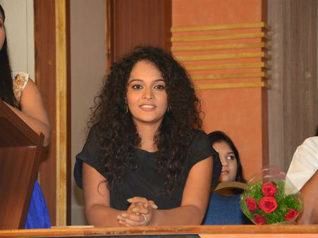 చిన్ని చిన్ని ఆశలు రేగెనే మూవీ ప్లాటినమ్ డిస్క్ వేడుకలు