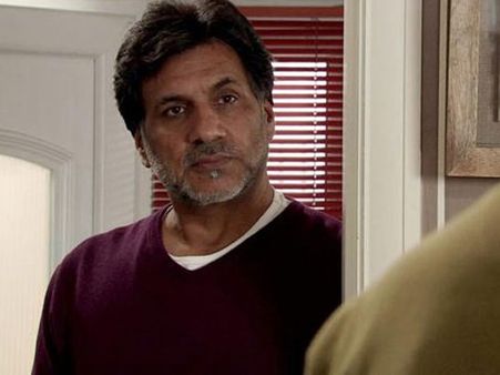 నోటి దూల...! భారత్ మీద విమర్శలకు పాక్ నటున్ని టీవీ సిరీస్ నుంచి గెంటేసారు