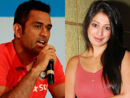 లక్ష్మీరాయ్ స్పందన: ధోనీతో ఎఫైర్ ఇష్యూ చూపిస్తారనే భయం?