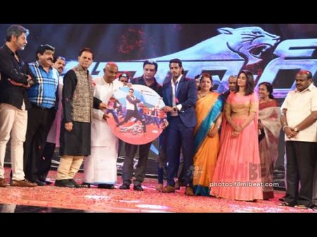 పవన్ డుమ్మా, కేటీఆర్‌ సందడి: మాజీ ప్రధాని మనవడి 75 కోట్ల సినీ వేడక..(ఫోటోస్)