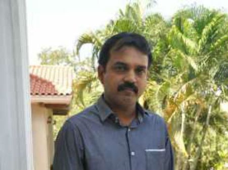 నిద్రలేకపోవటం వల్లే విశ్లేషకులకు సినిమా అర్థం కాలేదు: సినీ రివ్యూవర్ల మీద కొరటాల వ్యాఖ్య