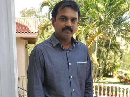 బ్లాక్‌బస్టర్‌ కాదు,షాక్ ఇచ్చిందంటూ... :‘జనతా గ్యారేజ్‌’ పై విమర్శలపై కొరటాల