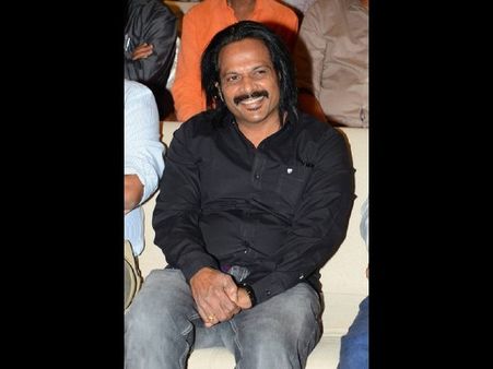 గీతాంజలి, శంకరాభరణం చిత్రాల నిర్మాత అరెస్ట్, రౌడీ షీట్