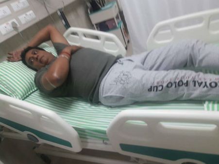 మెగా హీరో షూటింగ్ లో ప్రమాదం: 'ధర్టీ ఇయిర్స్' ఫృధ్వీ కు గాయాలు,హాస్పటిల్ లో