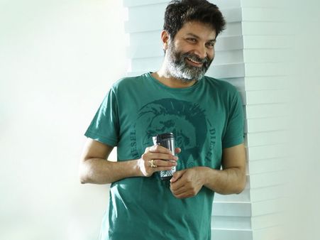 సుకుమార్ దారిలోనే నిర్మాతగా మారిన త్రివిక్రమ్, ప్రొడ్యూస్ చేయబోయే సినిమాల లిస్ట్