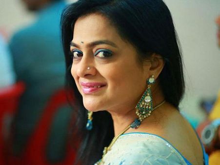 ఆమె ఎలా చనిపోయింది?? డాన్స్ చేస్తూనే కనుమూసిన 44 యేళ్ళ మరాఠీ నటి అశ్విని