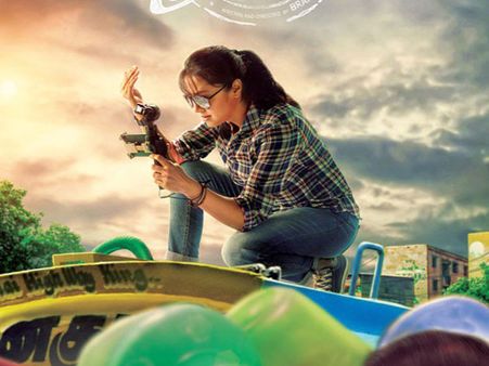 మరి మగవాళ్ళు చూడొచ్చా..?? జ్యోతిక కొత్త సినిమా ఆడవాళ్ళకి మాత్రమేనట