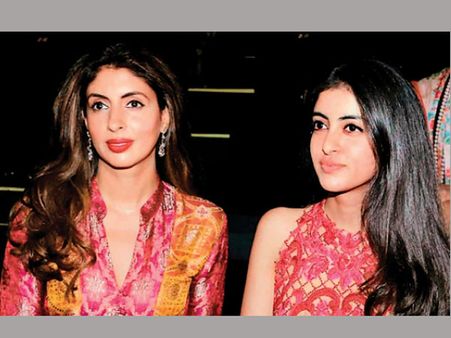 హాట్, సెక్సీ, వైల్డ్ ఏమిటీ మాటలు?? అమితాబ్ కూతురి లేఖ