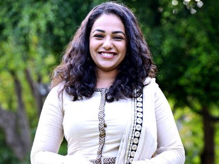 బెంగుళూరు పోష్ పబ్ లో నిత్యామీనన్ ఇలా... (వీడియో)