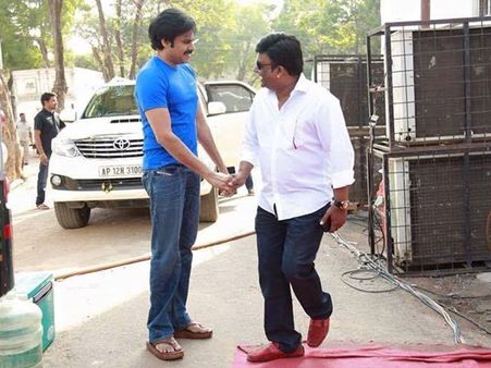 పవన్ కళ్యాణ్ మాట ఇచ్చాడు కానీ...