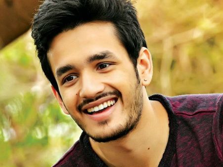 అఖిల్ కెరీర్ కోసమే... కోట్ల రెమ్యూనరేషన్‌తో మరొకర్ని దించిన నాగ్!