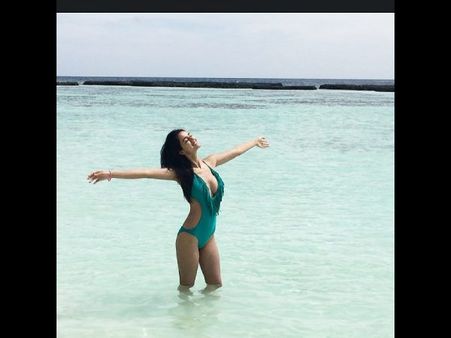 బికినీలో విటమిన్ 