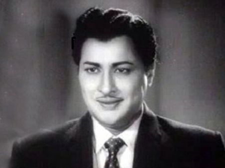 సాహసాల యువరాజు కోసం ఒక కుటీరం .... ఆనాటి స్టార్ హీరో కత్తి కాంతారావు కుటుంబం కొసం