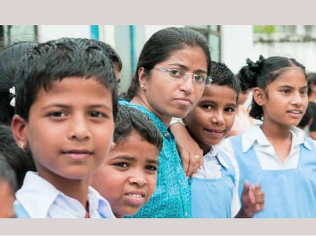 సెక్స్ రాకెట్ గుట్టు బయట పడింది .., 