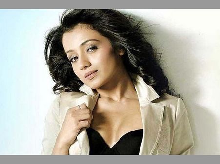 ఇన్నాళ్ళకి ముడి వీడింది... అసలు కారణం చెప్పిన త్రిష