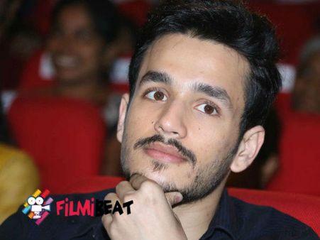 నిఖిల్ నుంచి తప్పుకొని అఖిల్ సినిమా కి వచ్చేసాడు... అఖిల్ మూడో సినిమా కి స్టైలిష్ దర్శకుడు